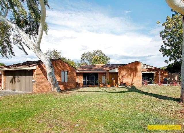 3 Crestview Lane, BALLAJURA WA 6066, Ballajura - Thumbnail 2