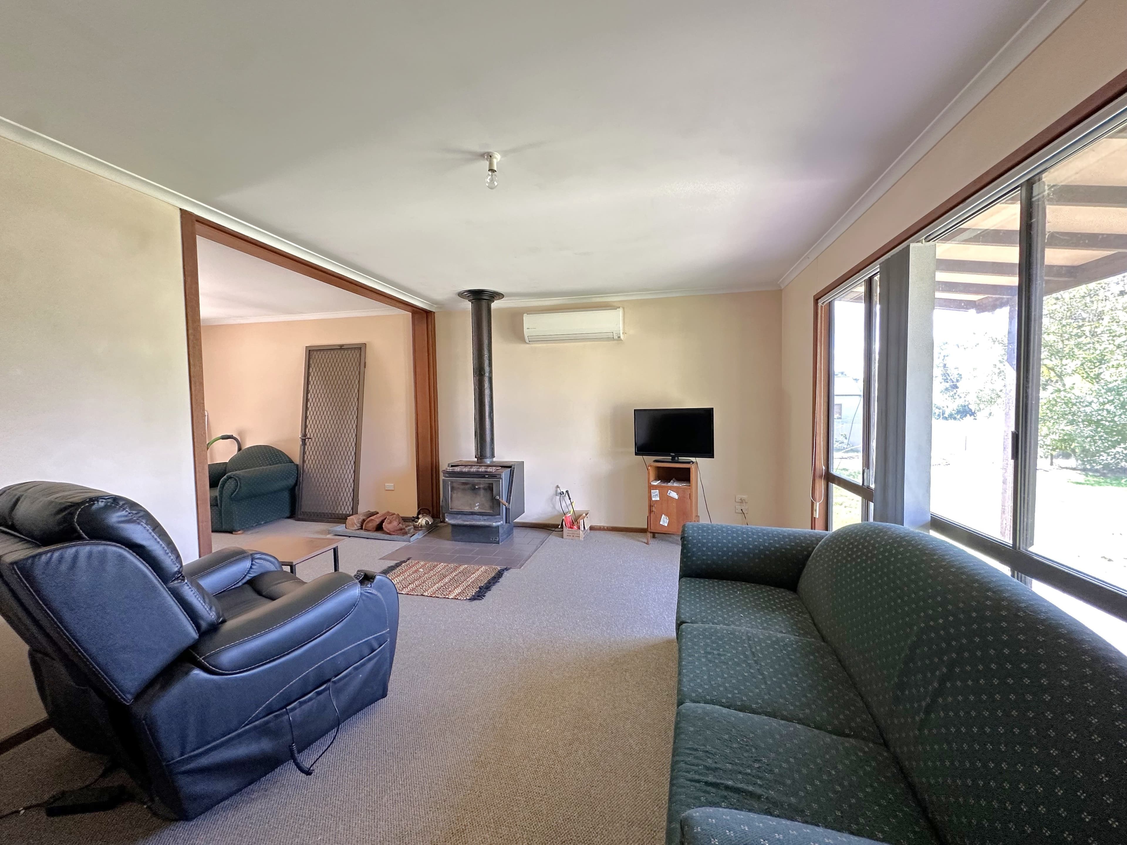 12 Hoskins Street, Wallendbeen NSW 2588, Wallendbeen - Thumbnail 6