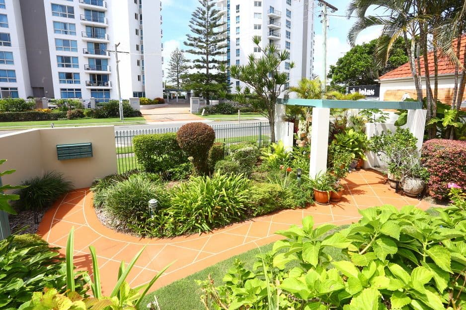 1 'Casa Del Mar' 99 Old Burleigh Road, Broadbeach QLD 4218, Broadbeach - Thumbnail 2