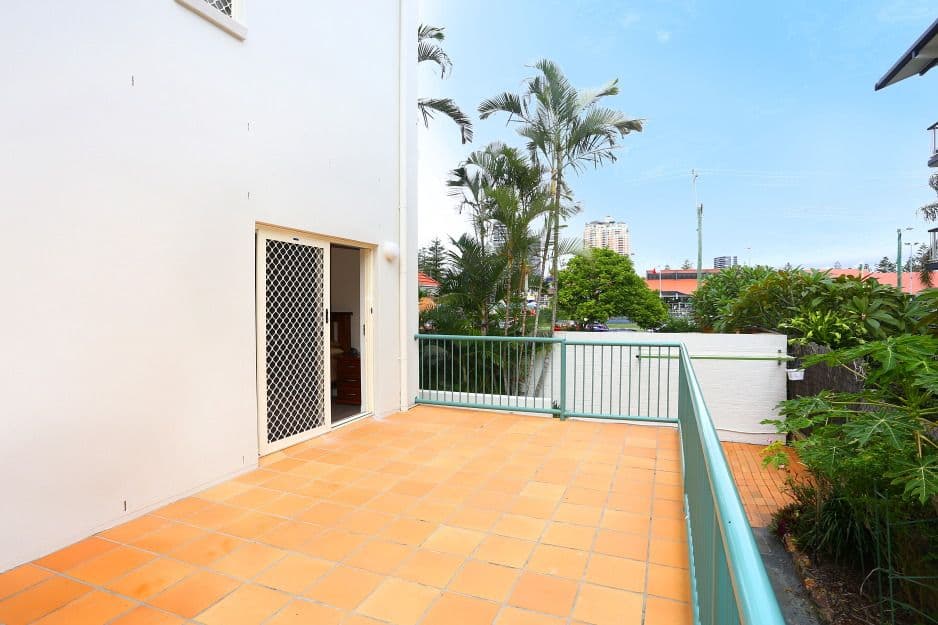 1 'Casa Del Mar' 99 Old Burleigh Road, Broadbeach QLD 4218, Broadbeach - Thumbnail 5
