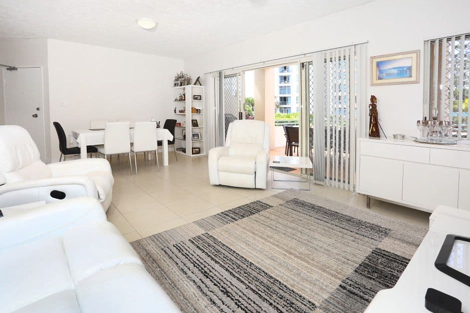 1 'Casa Del Mar' 99 Old Burleigh Road, Broadbeach QLD 4218, Broadbeach - Thumbnail 8