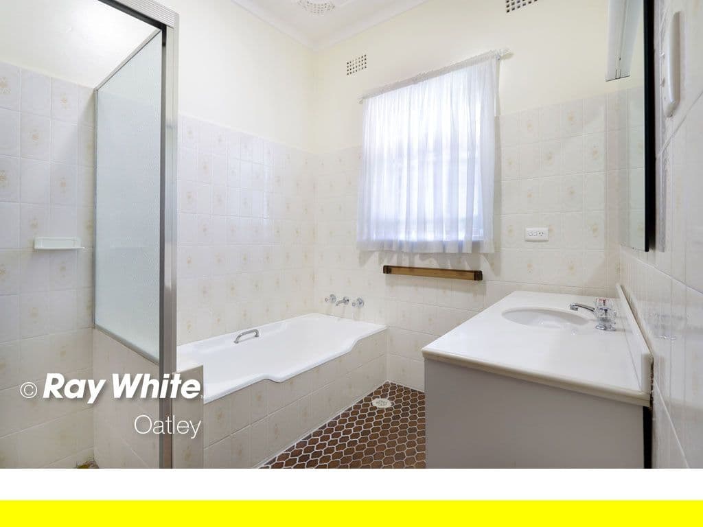 42 Coleborne Avenue, Mortdale - Thumbnail 8