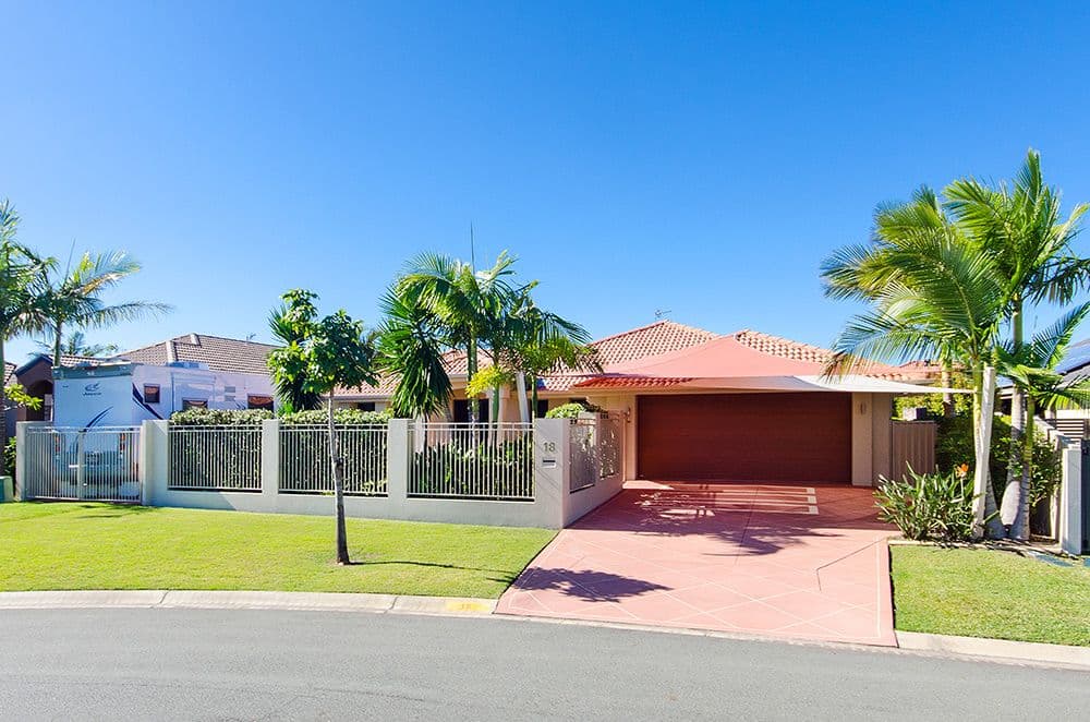 18 Leander Circuit, OXENFORD QLD 4210, Oxenford - Thumbnail 2