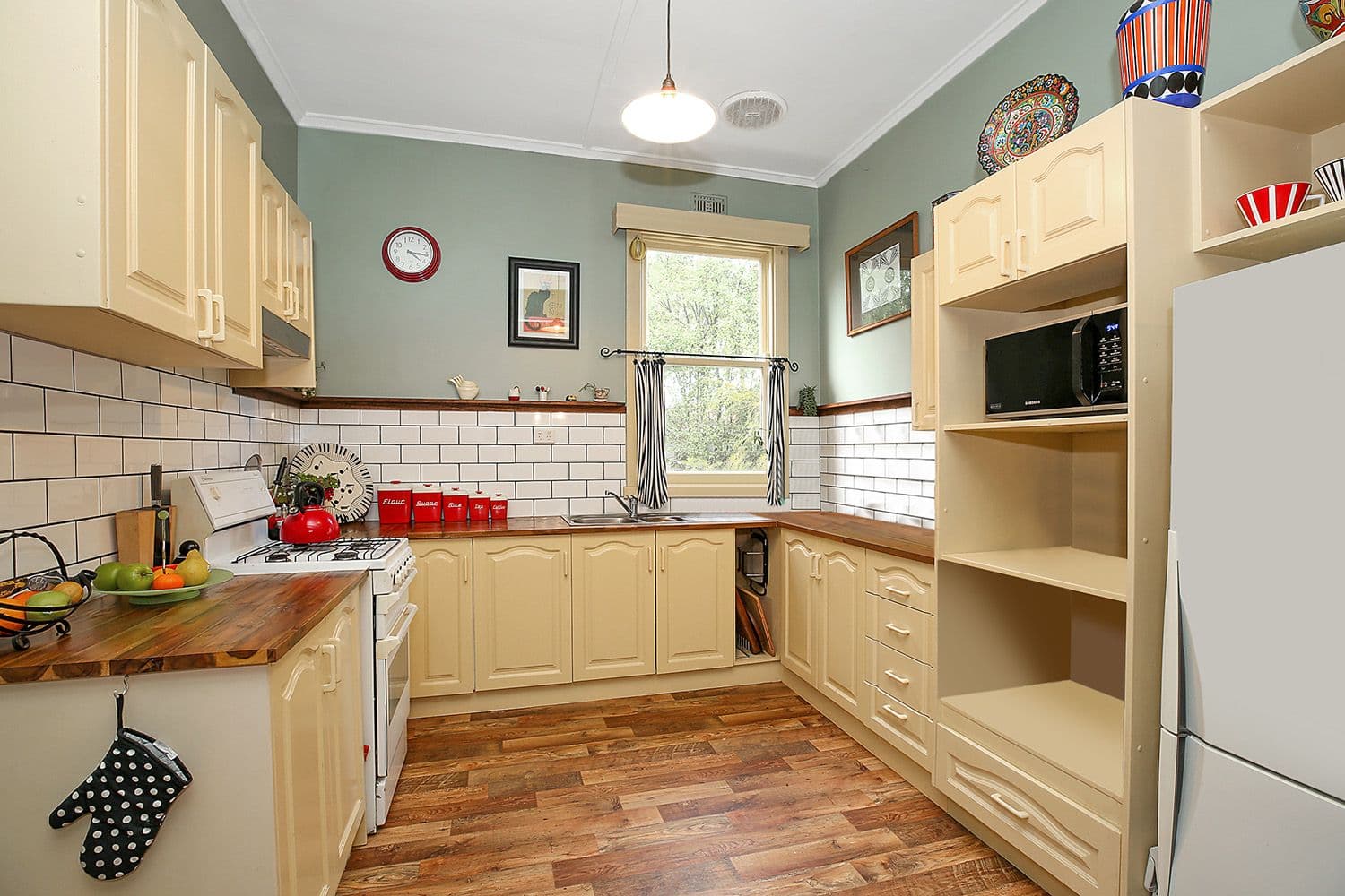 32 Leura Street, Camperdown VIC 3260, Camperdown - Thumbnail 3