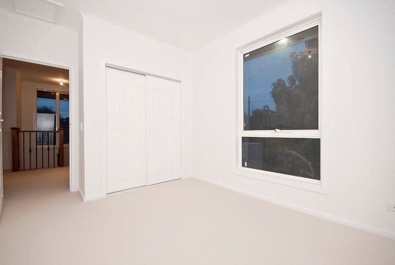21 Florence Avenue, DONVALE VIC 3111, Donvale - Thumbnail 4