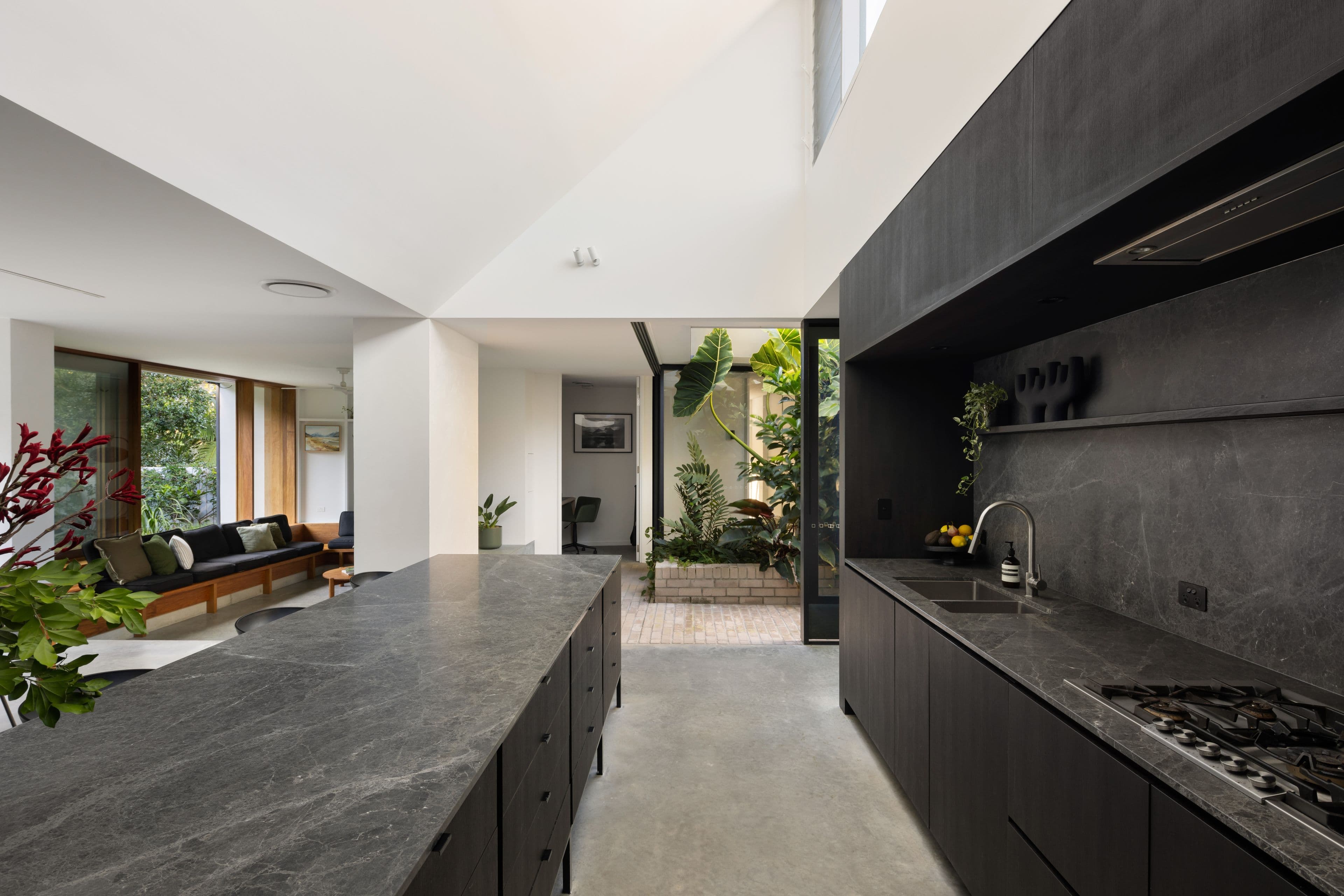 15 Pelion Street, Bardon QLD 4065, Bardon - Thumbnail 5