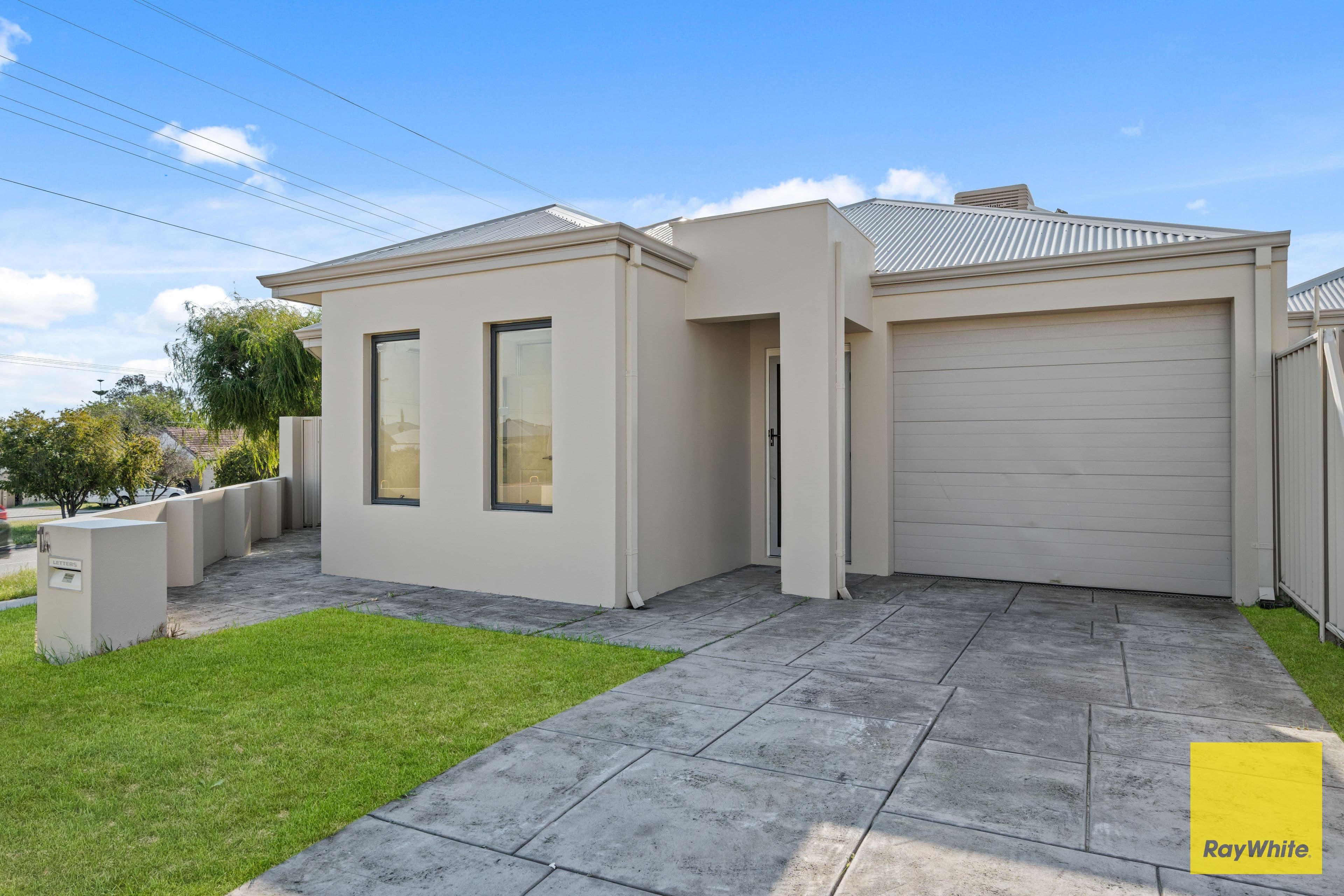 1A Wollong Place, Nollamara WA 6061, Nollamara - Thumbnail 2
