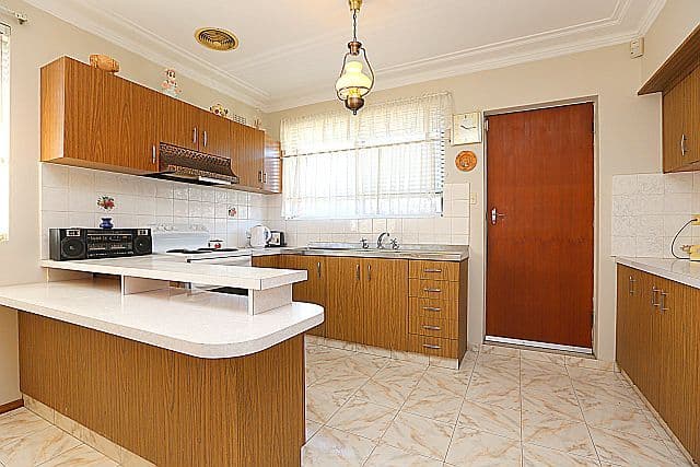 3 Ogmore Court, BANKSTOWN NSW 2200, Bankstown - Thumbnail 4
