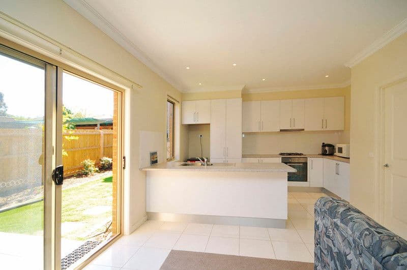 135  Waverley Road, CHADSTONE VIC 3148, Chadstone - Thumbnail 2
