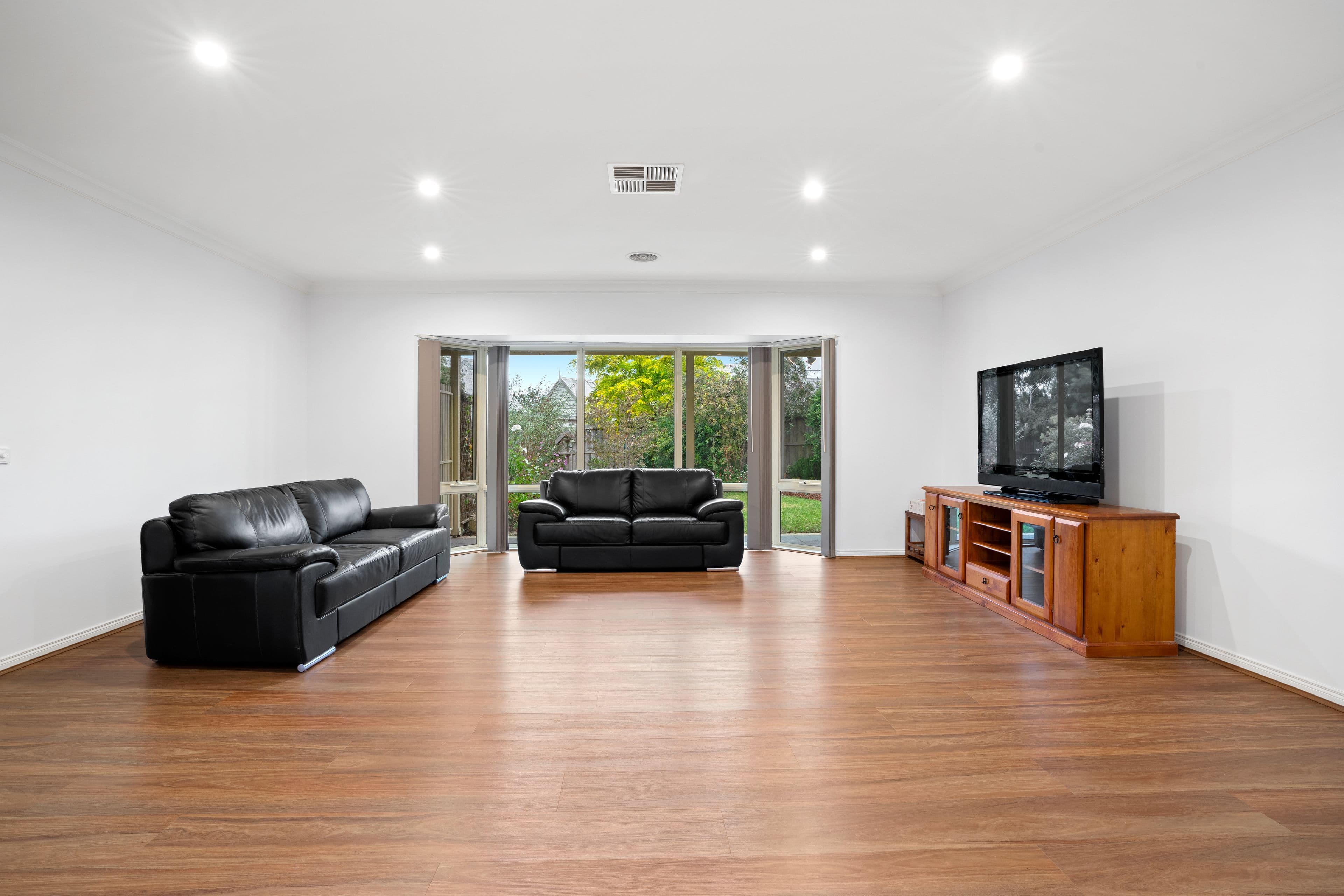 2 Wagtail Court, Langwarrin VIC 3910, Langwarrin - Thumbnail 4