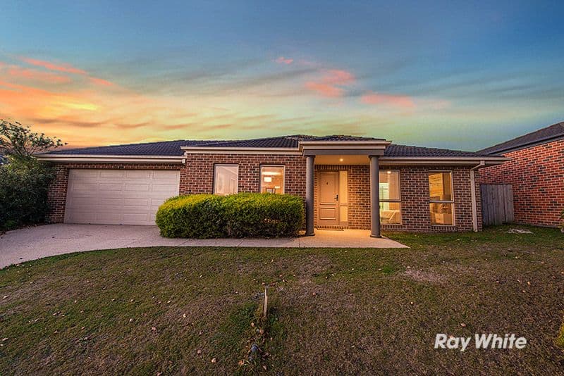 4 Ferndown Drive, Cranbourne VIC 3977, Cranbourne - Thumbnail 2