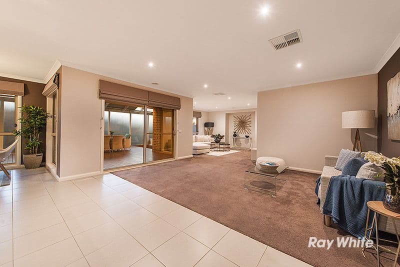 4 Ferndown Drive, Cranbourne VIC 3977, Cranbourne - Thumbnail 6