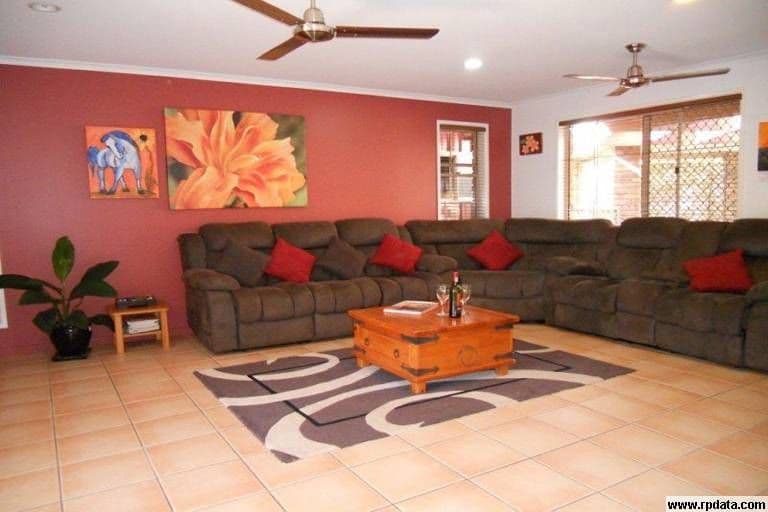 14 Cambridge Avenue, ANDERGROVE QLD 4740, Andergrove - Thumbnail 3