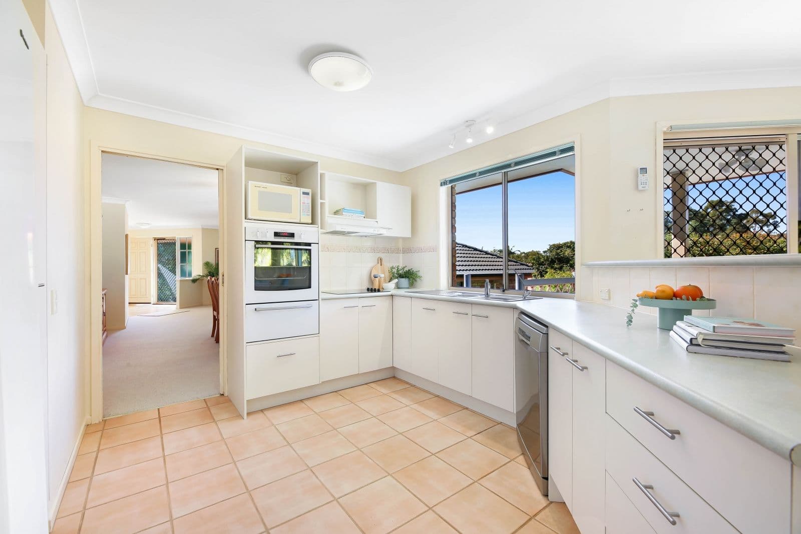 147 Glen Eagles Drive, Robina QLD 4226, Robina - Thumbnail 5