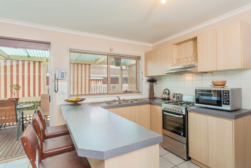 20 Lino Court, WHITTINGTON VIC 3219, Whittington - Thumbnail 4