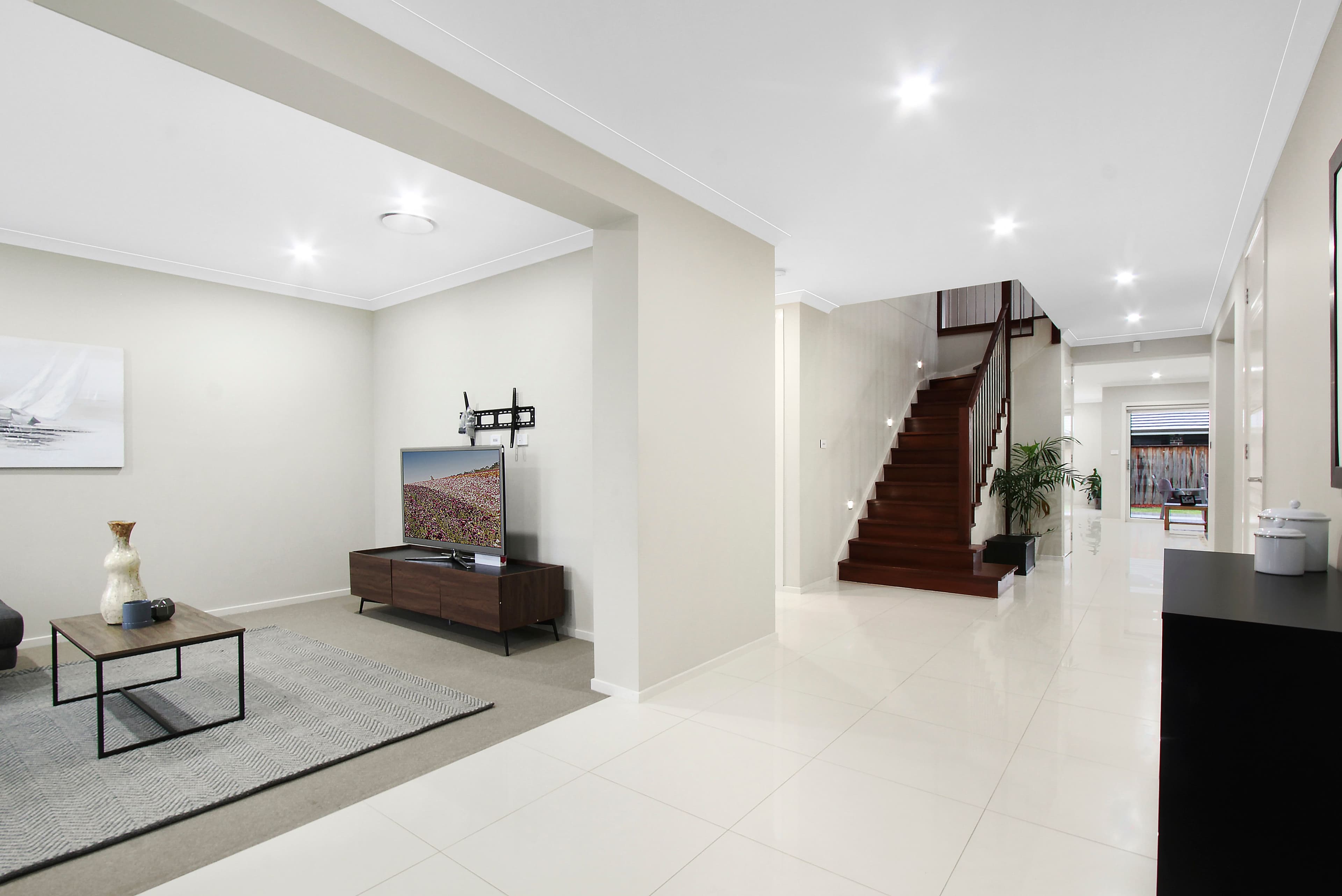 9 Crossley Avenue, Carnes Hill NSW 2171, Carnes Hill - Thumbnail 2