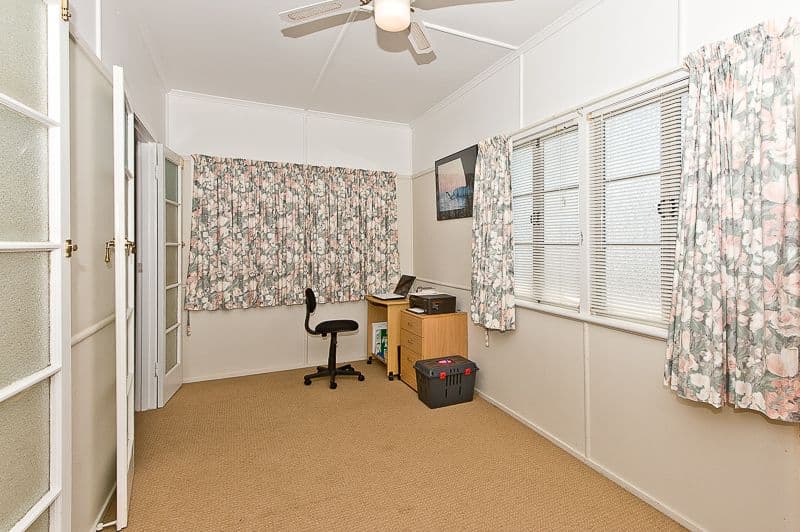 209 Pfingst Road, WAVELL HEIGHTS QLD 4012, Wavell Heights - Thumbnail 5