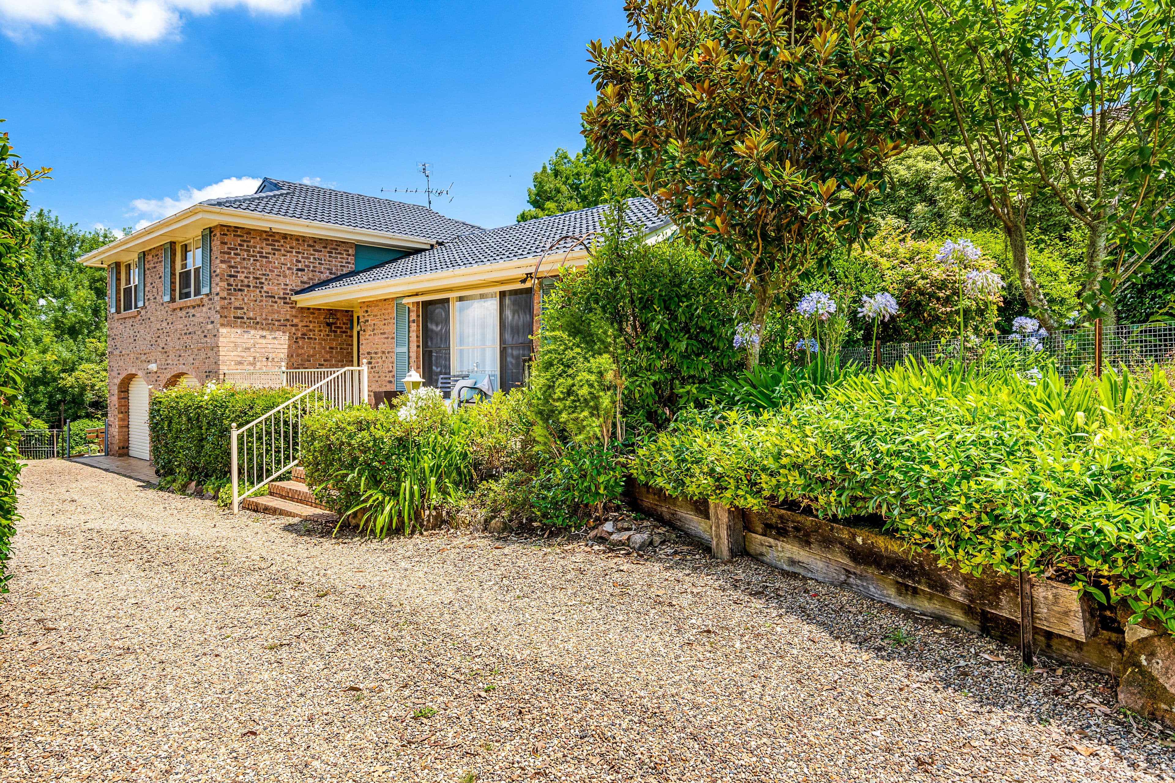 33 Warks Hill Road, Kurrajong Heights NSW 2758, Kurrajong Heights - Thumbnail 2