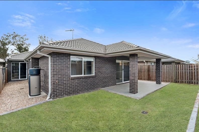 9 Frederick Place, Park Ridge QLD 4125, Park Ridge - Thumbnail 2