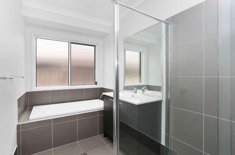 9 Frederick Place, Park Ridge QLD 4125, Park Ridge - Thumbnail 4