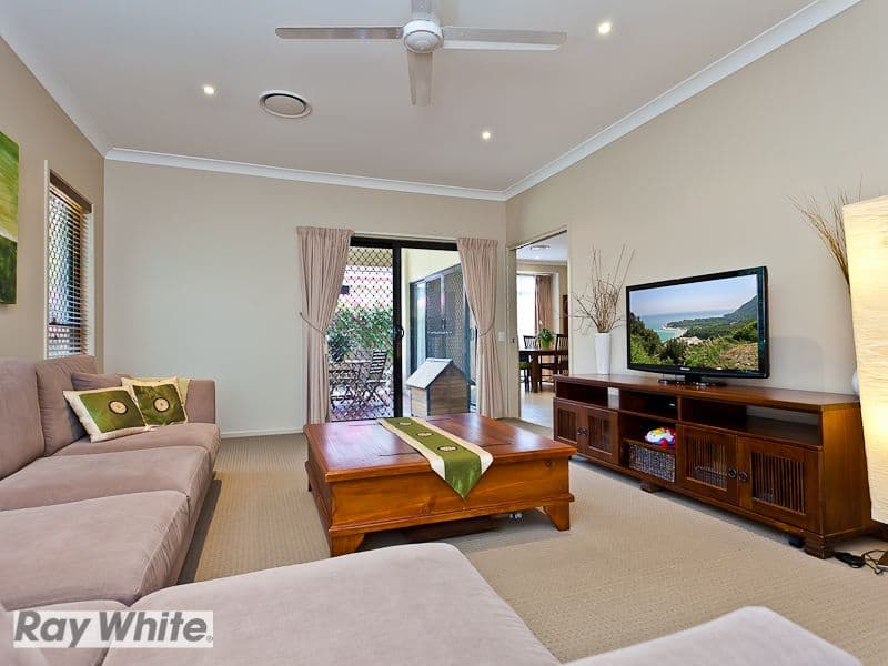6 Hoya Close, NORTH LAKES QLD 4509, North Lakes - Thumbnail 5