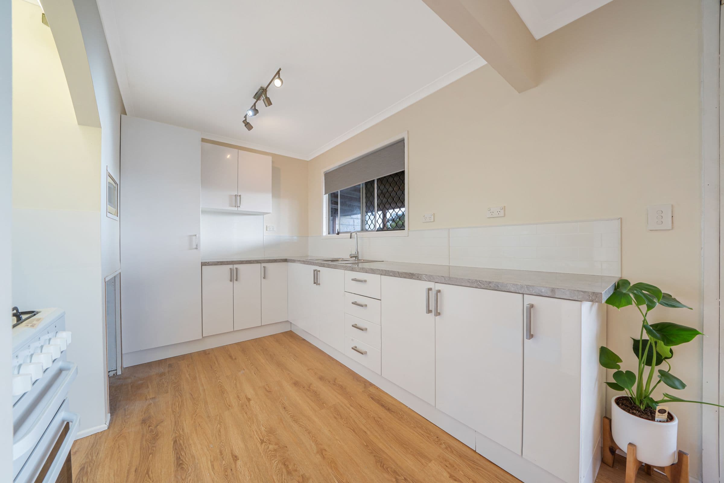 16 Whitcomb Street, Bald Hills QLD 4036, Bald Hills - Thumbnail 4