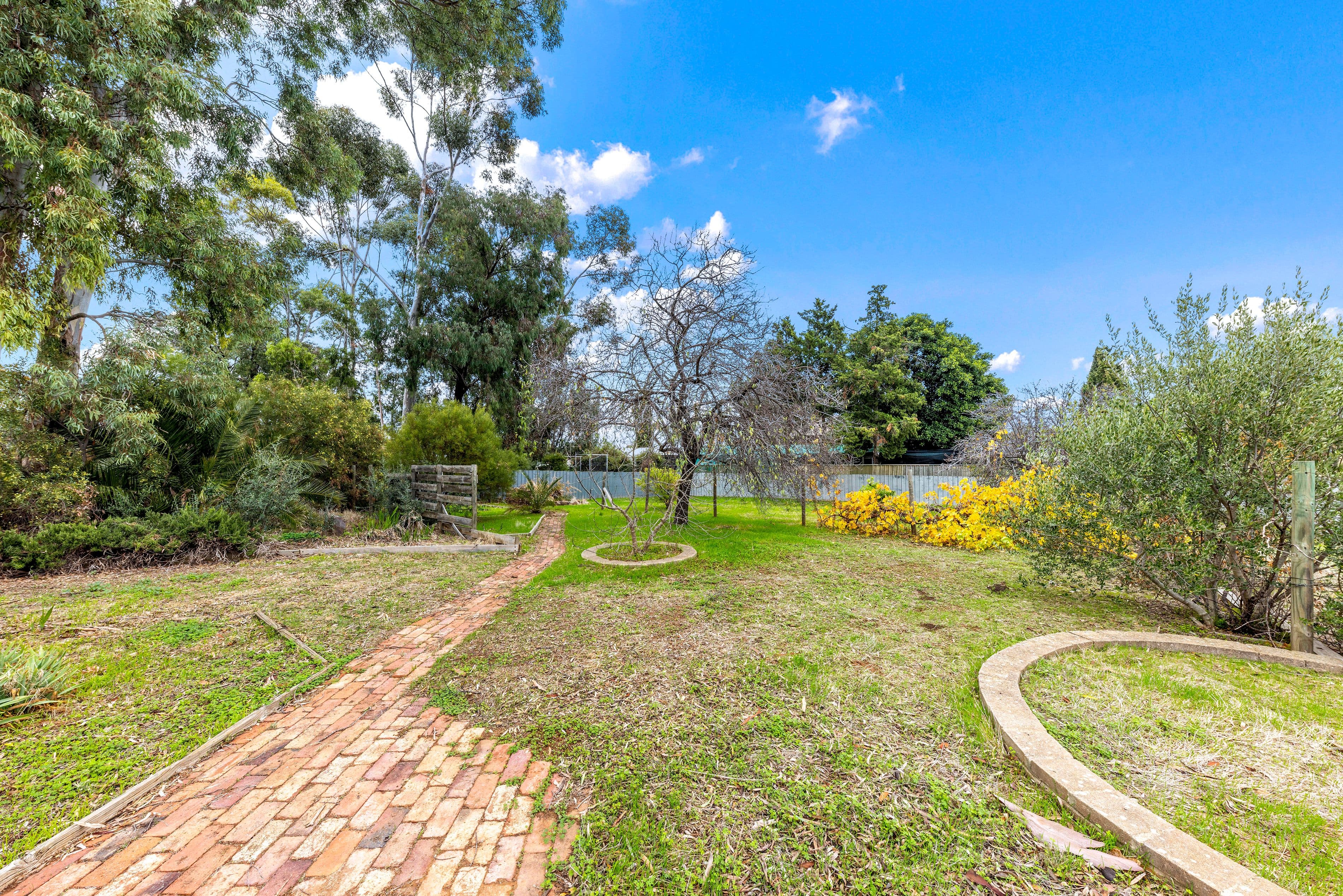 5 Santiago Court, Gulfview Heights SA 5096, Gulfview Heights - Thumbnail 4