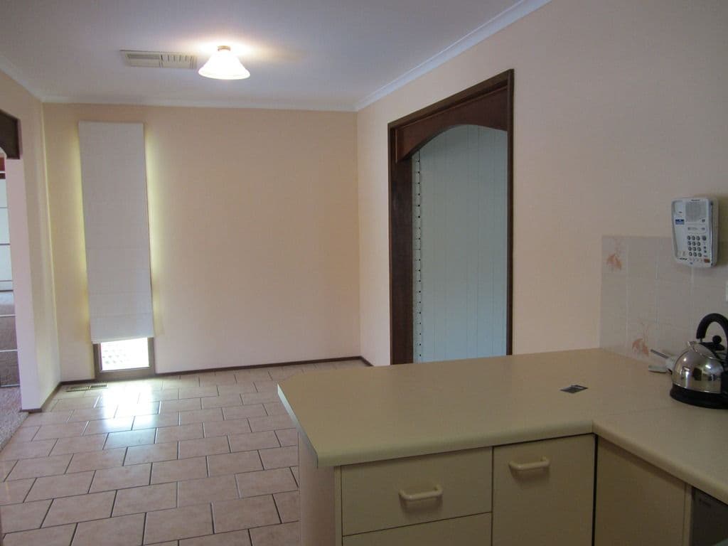595 Regina Avenue, NORTH ALBURY NSW 2640, North Albury - Thumbnail 4