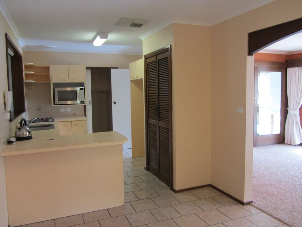 595 Regina Avenue, NORTH ALBURY NSW 2640, North Albury - Thumbnail 5