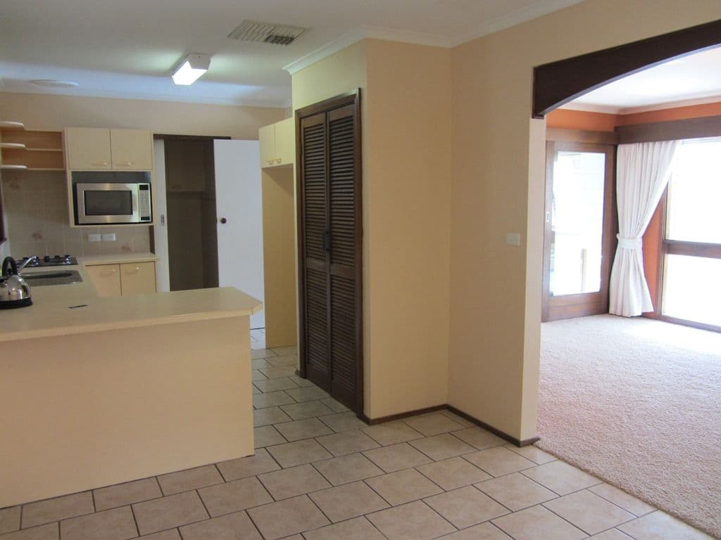 595 Regina Avenue, NORTH ALBURY NSW 2640, North Albury - Thumbnail 6