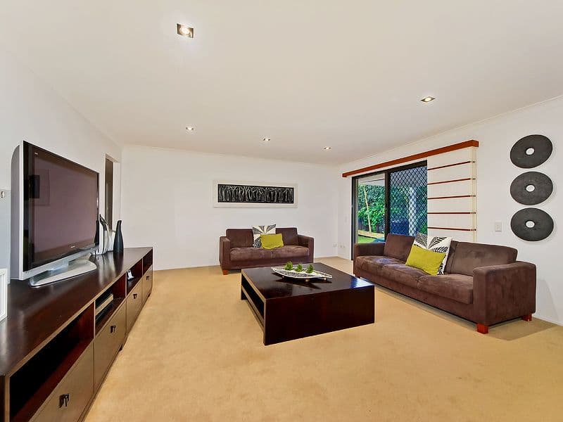 6 Grebe Place, BURLEIGH WATERS QLD 4220, Burleigh Waters - Thumbnail 8