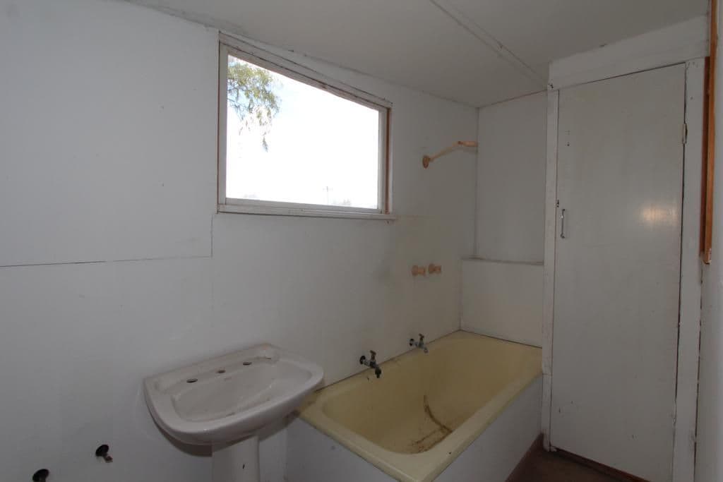 21 Logan Street, Tenterfield - Thumbnail 8
