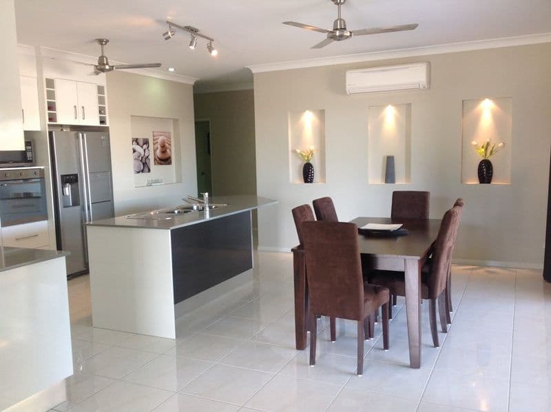 30 Lockyer Crescent, BENTLEY PARK QLD 4869, Bentley Park - Thumbnail 5
