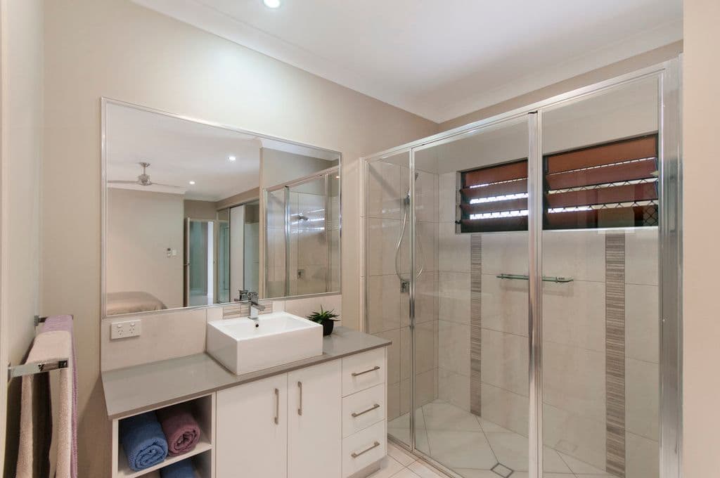 30 Lockyer Crescent, BENTLEY PARK QLD 4869, Bentley Park - Thumbnail 8