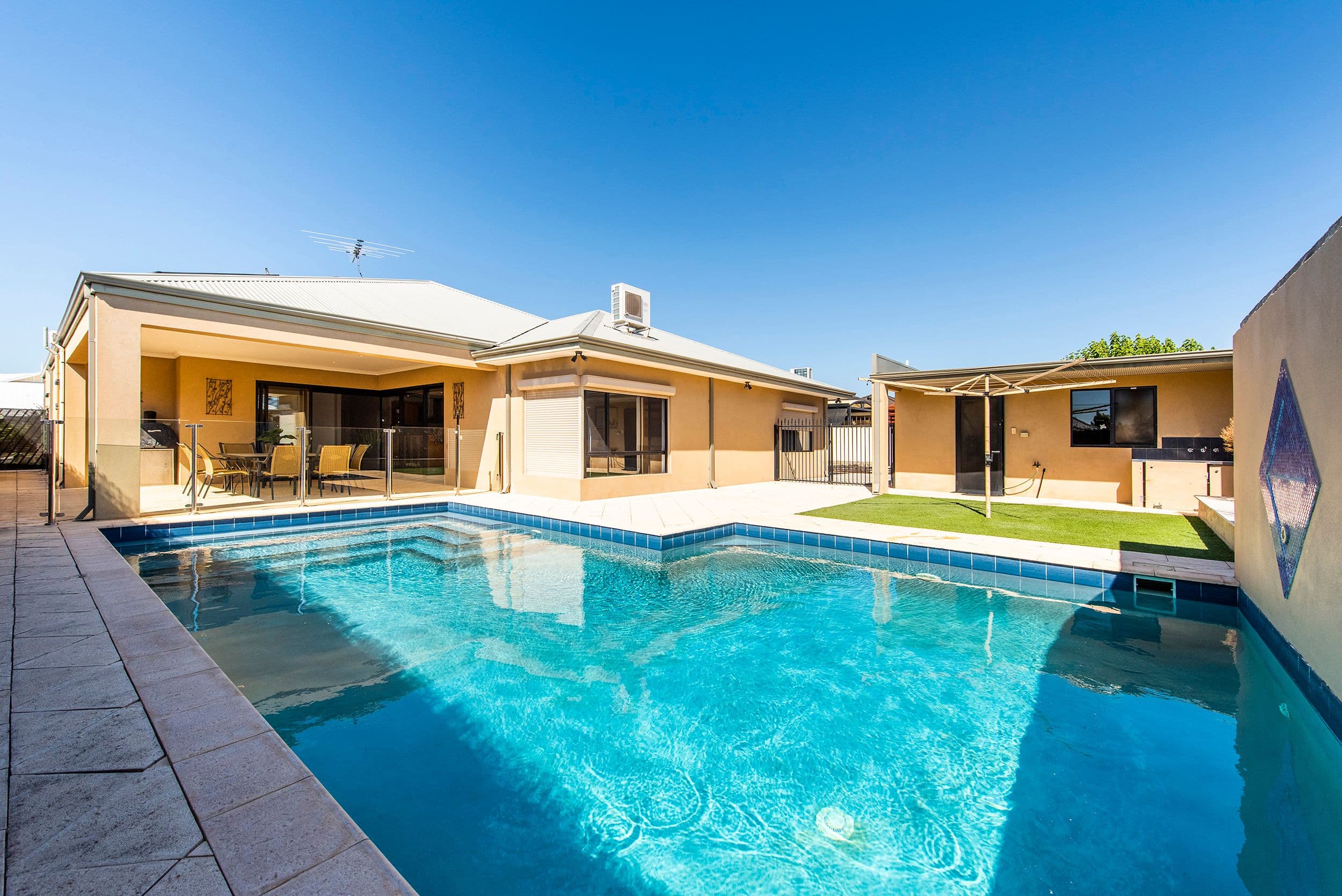 9 Deflexa Road, Canning Vale WA 6155, Canning Vale - Thumbnail 4