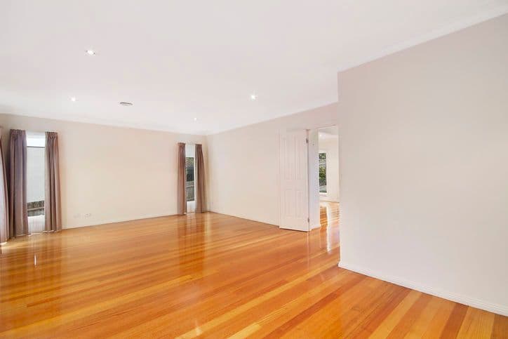 5 Dianne Street, DONCASTER EAST VIC 3109, Doncaster East - Thumbnail 2