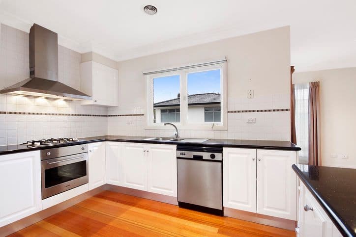 5 Dianne Street, DONCASTER EAST VIC 3109, Doncaster East - Thumbnail 3