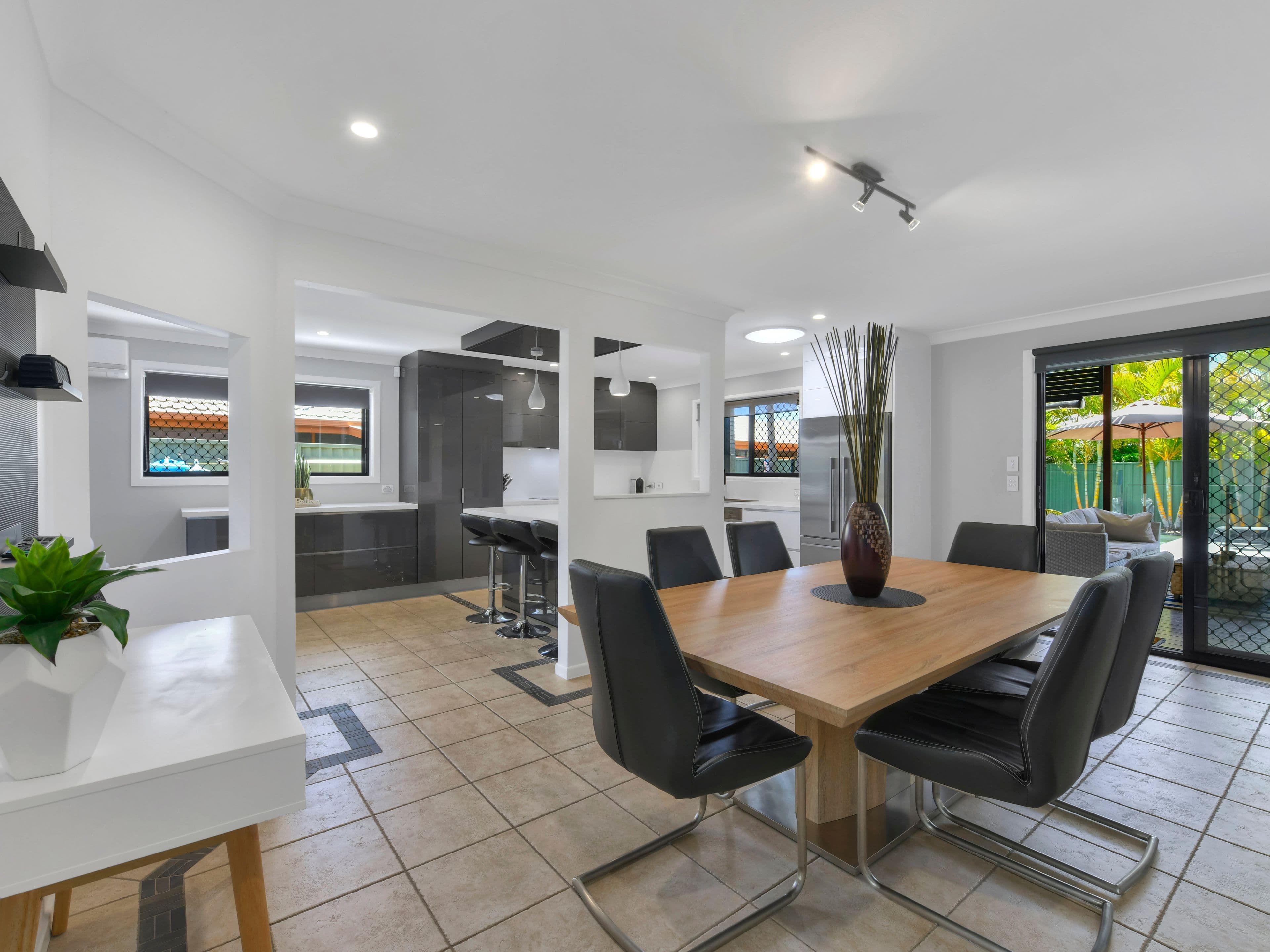 33 Cara Street, Aspley QLD 4034, Aspley - Thumbnail 5