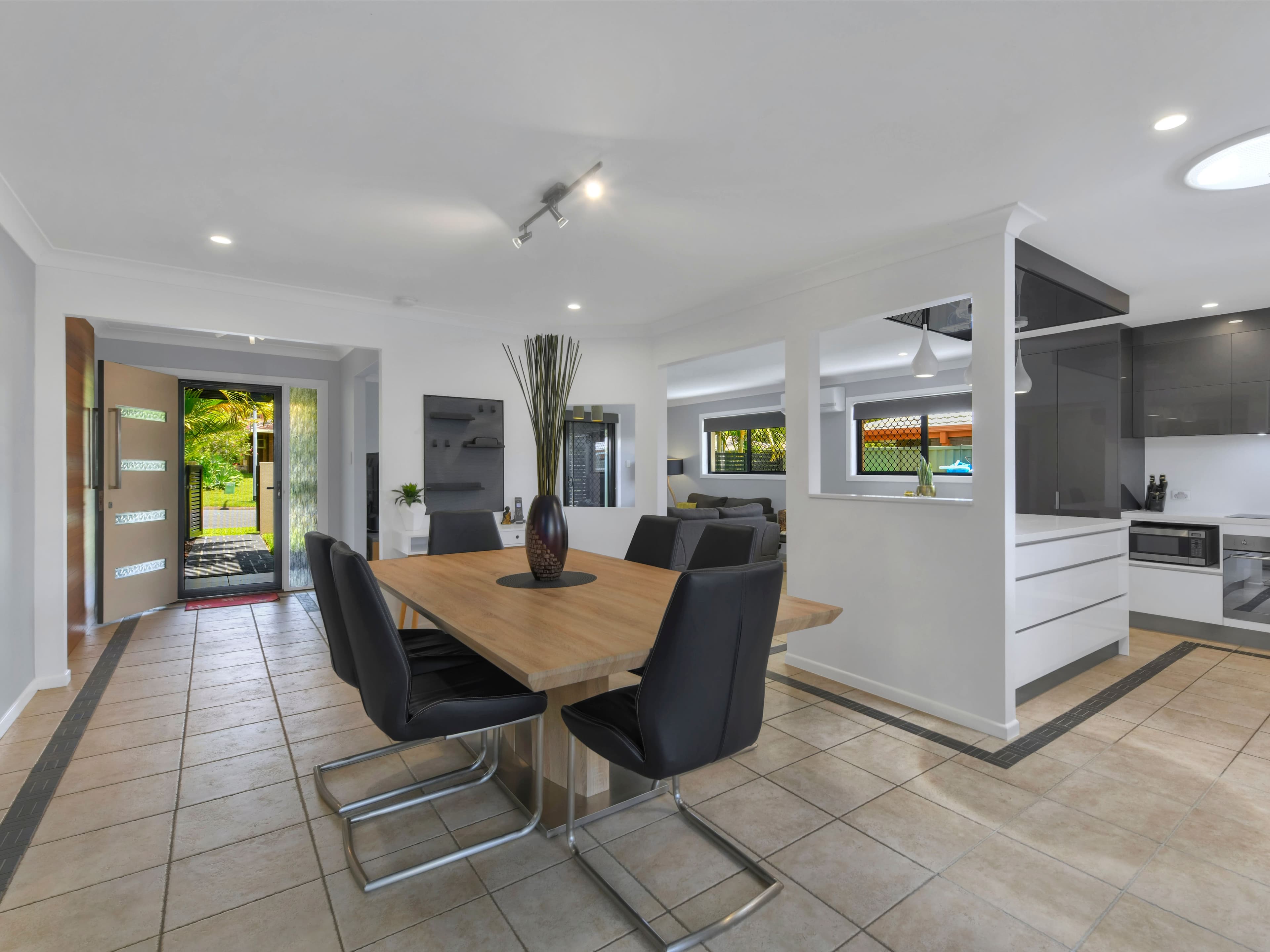 33 Cara Street, Aspley QLD 4034, Aspley - Thumbnail 6