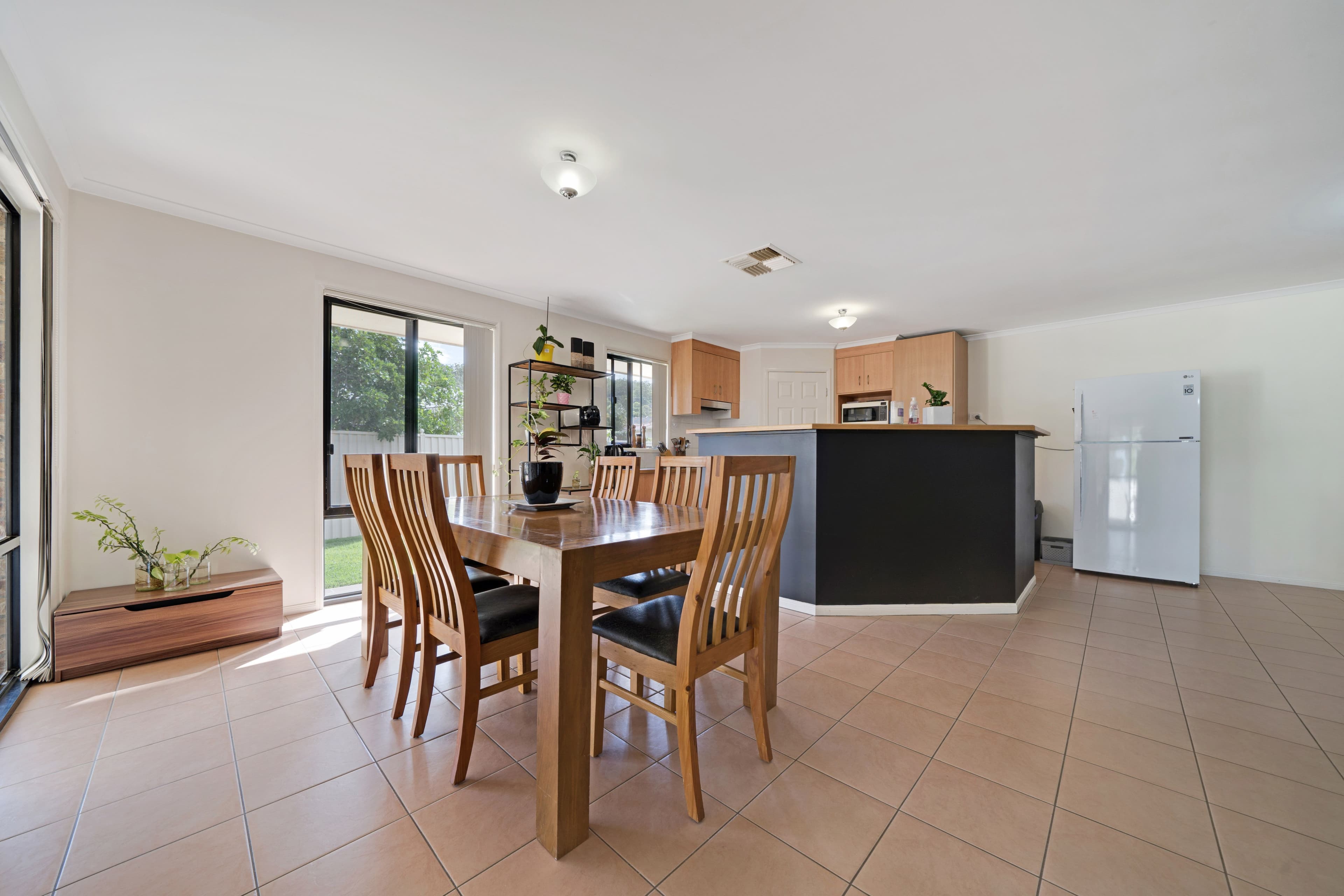 32 Mountain View Crescent, Mount Warren Park QLD 4207, Mount Warren Park - Thumbnail 3