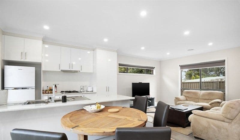 905 Geelong Road, Canadian VIC 3350, Canadian - Thumbnail 2
