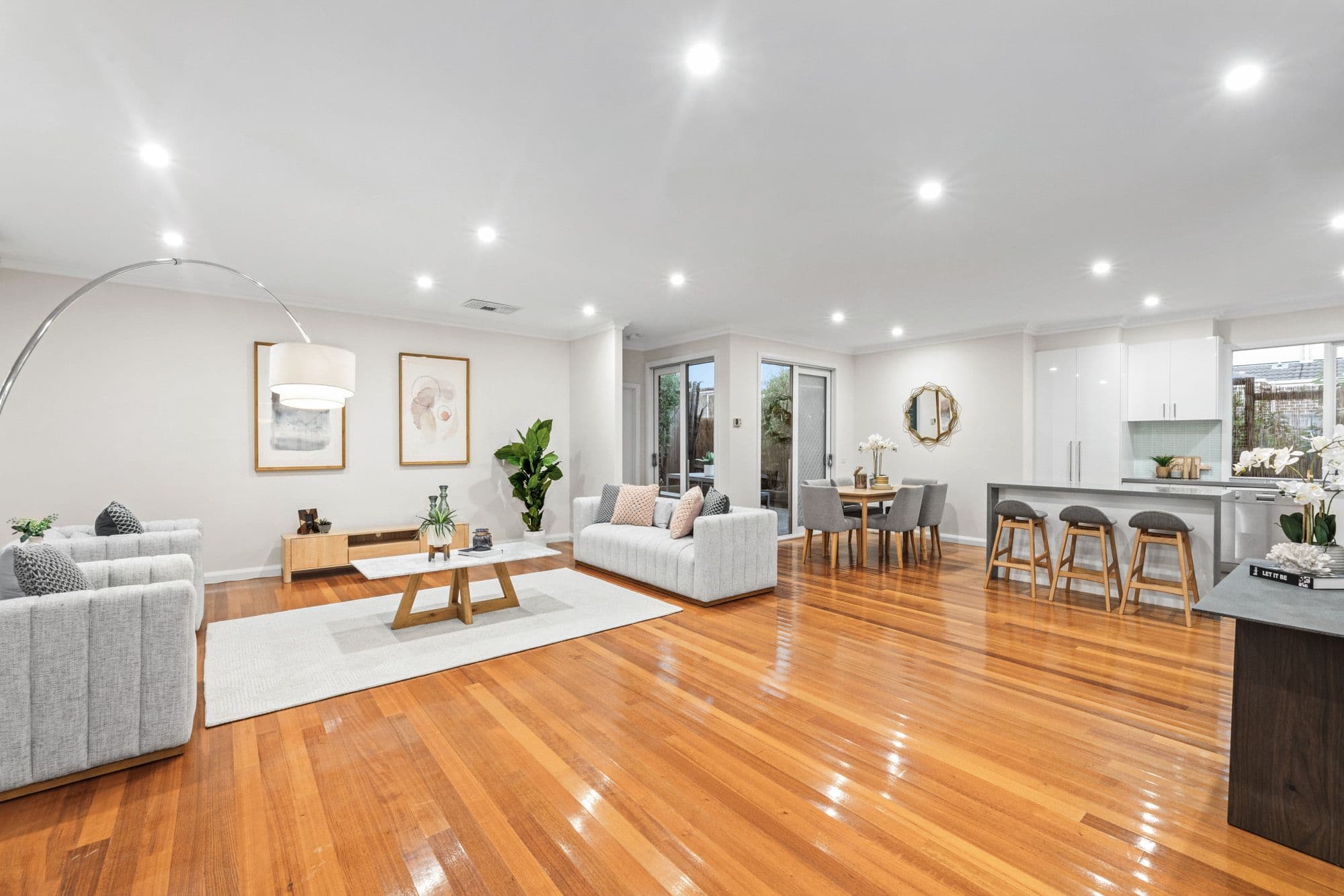 18 Inverloch Street, Box Hill South VIC 3128, Box Hill South - Thumbnail 5