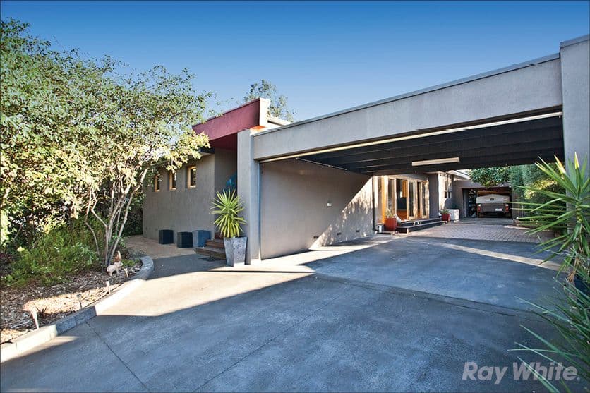 10 Eriden Close, GLEN WAVERLEY VIC 3150, Glen Waverley - Image 1