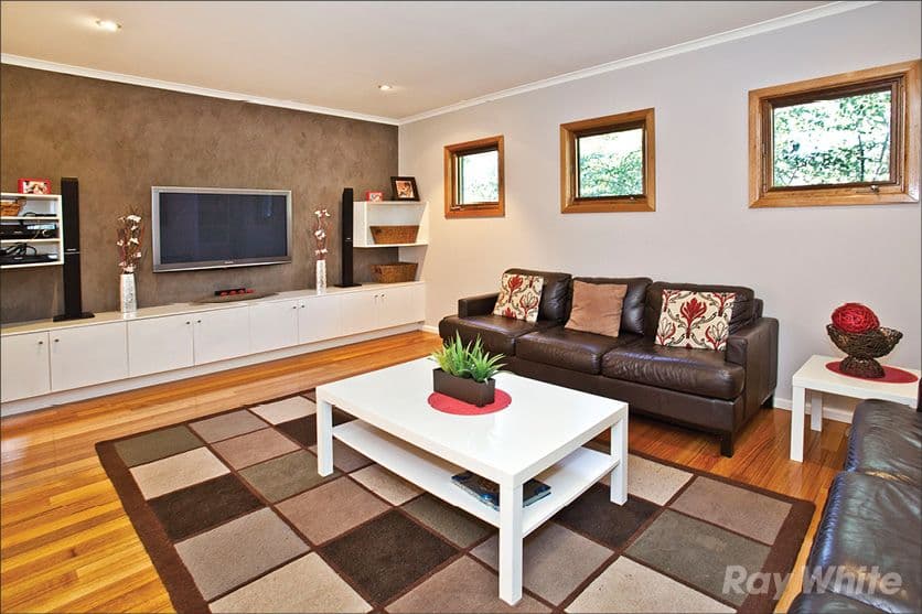 10 Eriden Close, GLEN WAVERLEY VIC 3150, Glen Waverley - Thumbnail 2