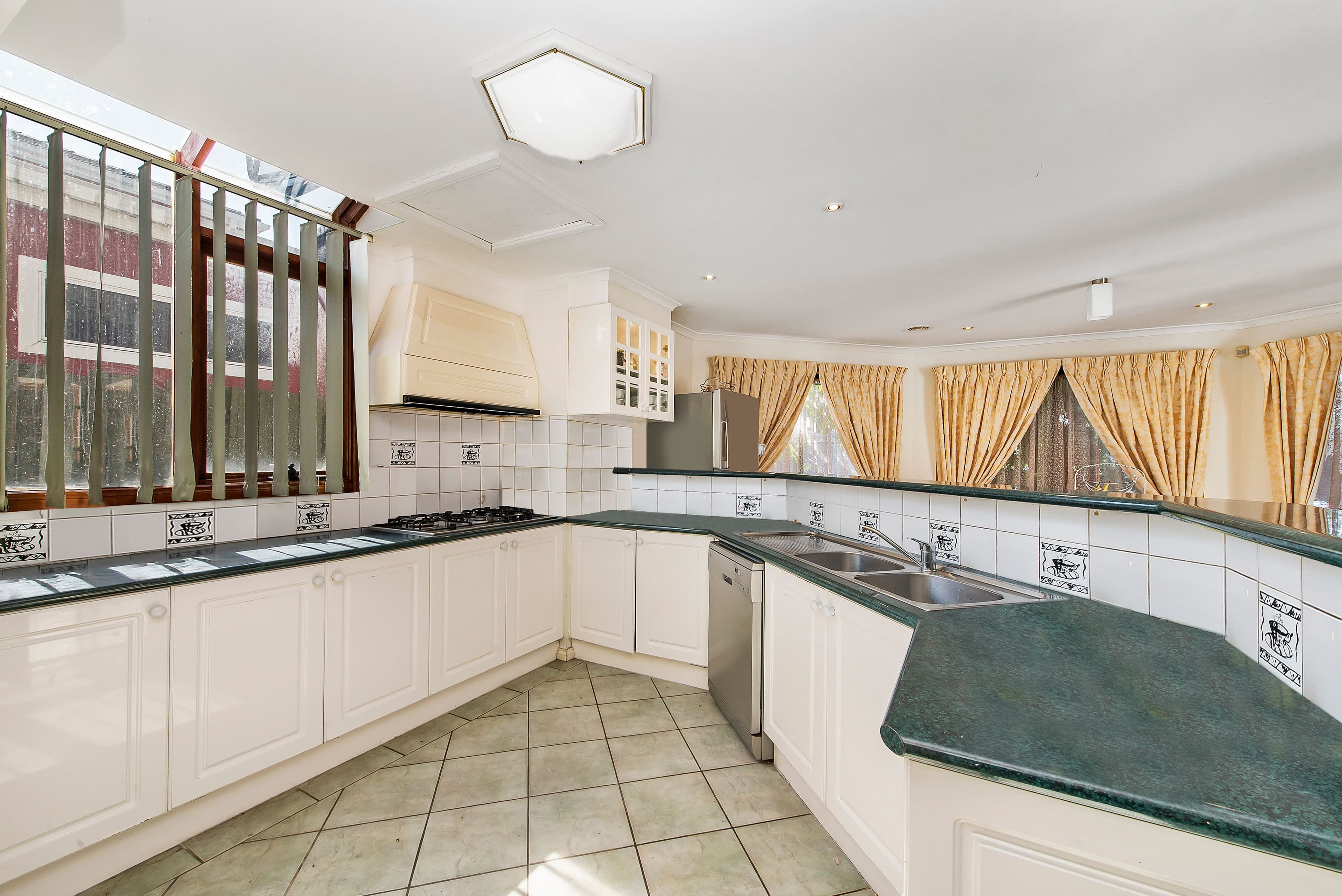 8 Dandarriga Way, Delahey VIC 3037, Delahey - Thumbnail 2