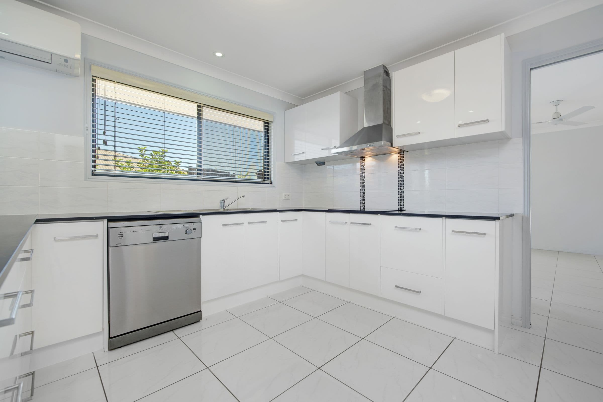 25 Trudy Avenue, Calliope QLD 4680, Calliope - Thumbnail 5