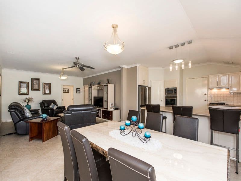 14 Hoskin Way, Baldivis WA 6171, Baldivis - Thumbnail 2
