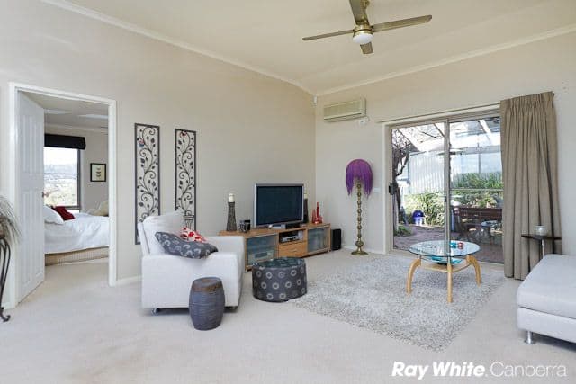 22 O'Connor Circuit, CALWELL ACT 2905, Calwell - Thumbnail 2