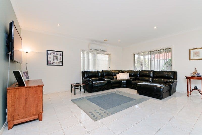 7 Bowman Glen, CRAIGIEBURN VIC 3064, Craigieburn - Thumbnail 5