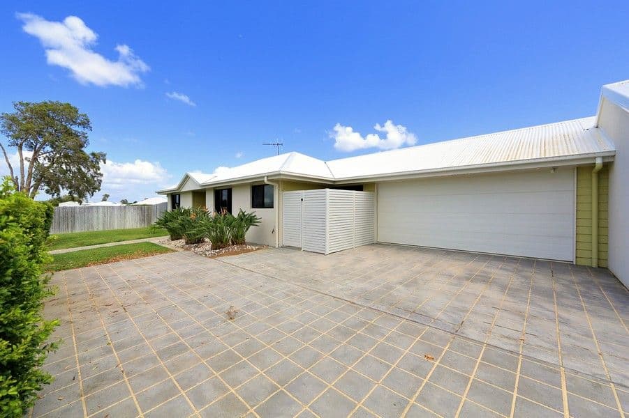 119 Davidson Street, BARGARA QLD 4670, Bargara - Image 1